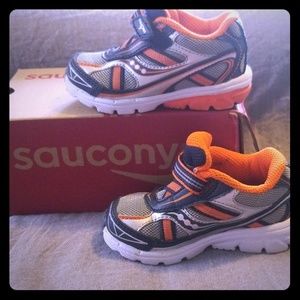Baby boys Saucony shoes size 5M